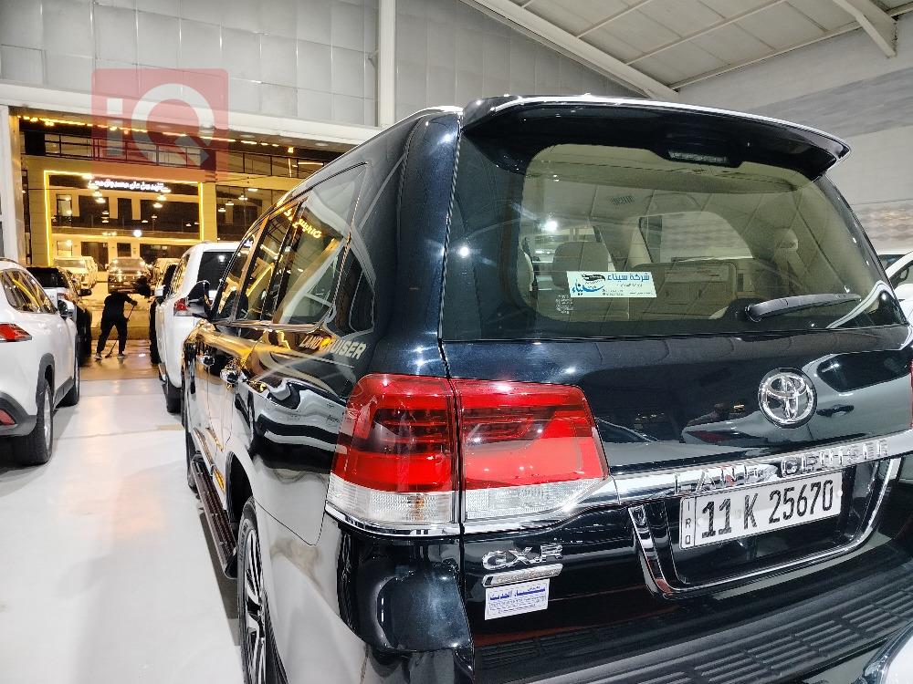 تويوتا لاندكروزر